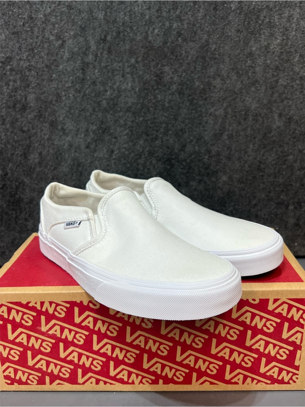 Vans Women’s Slip-On Sneakers - White Size 7